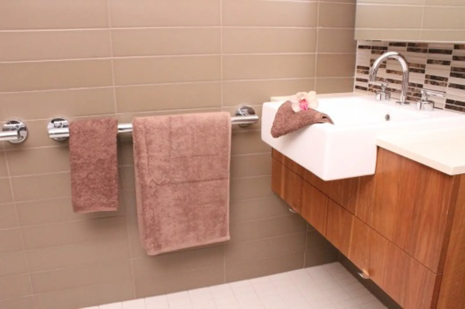 Alliance 66663 - Towel Ultra Driftwood 70x150