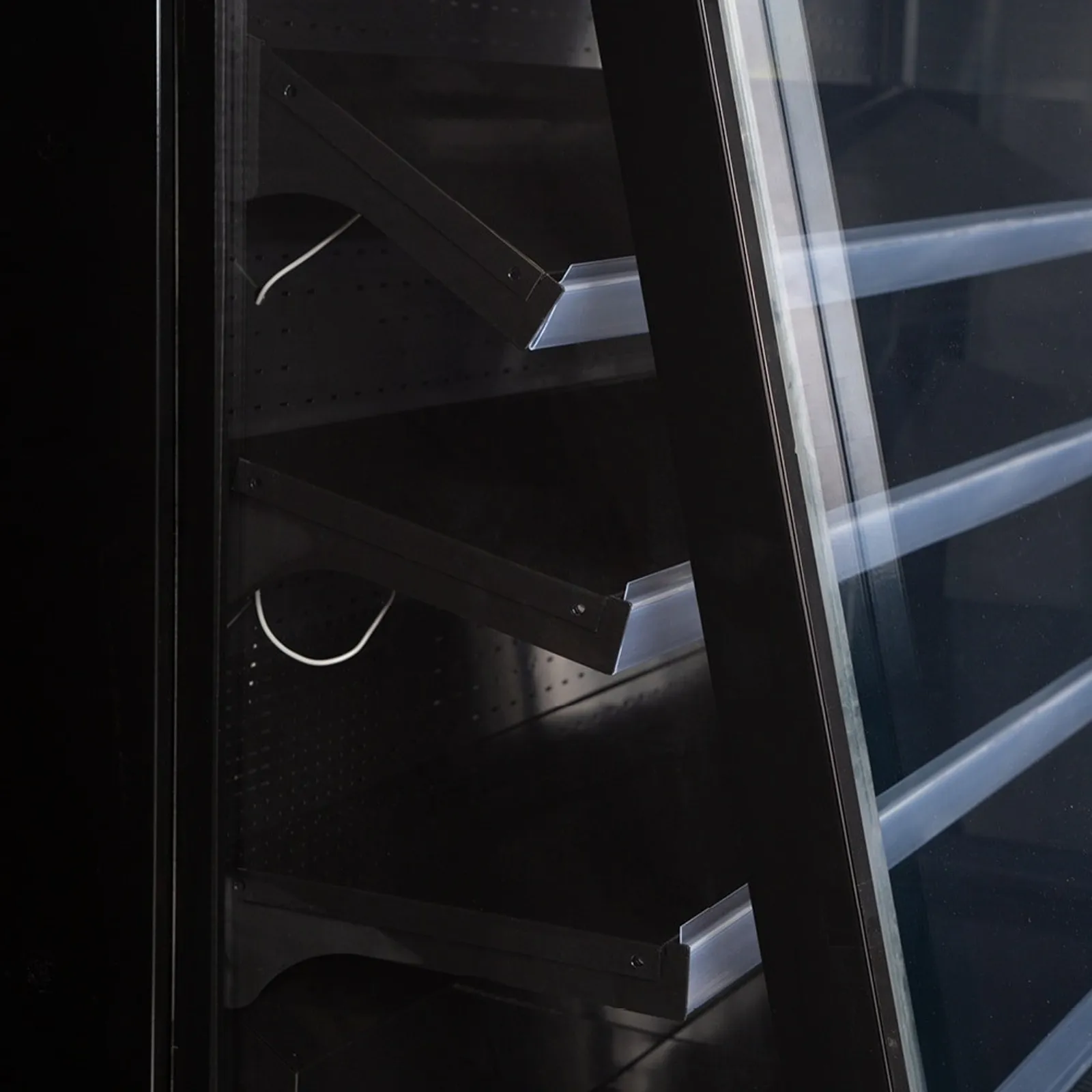 Bromic SVM1580HD-NR - Semi Vertical Display Fridge Gondola 1580mm - 2 Hinged Doors