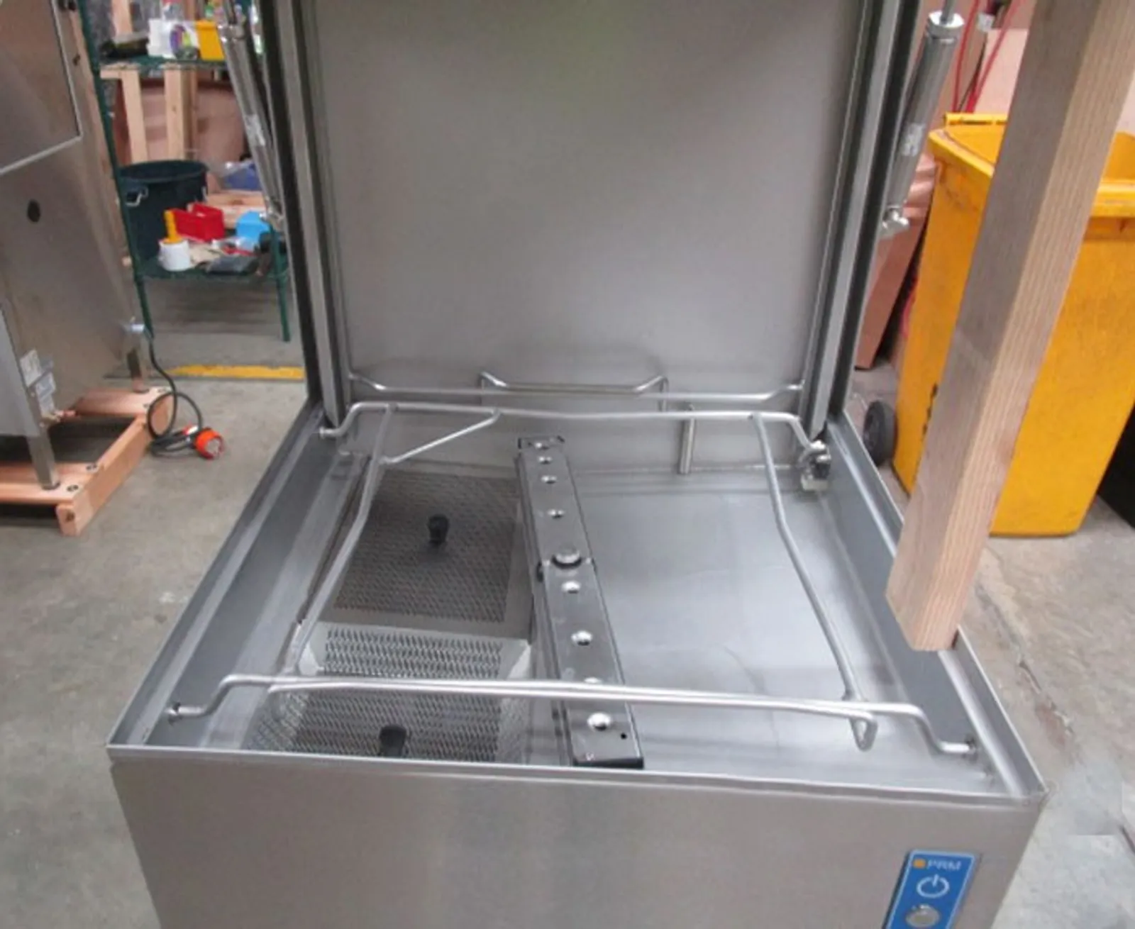 Wexiodisk WD-PRM7 - Passthrough Pre-Rinse Washer - Clearance (2)