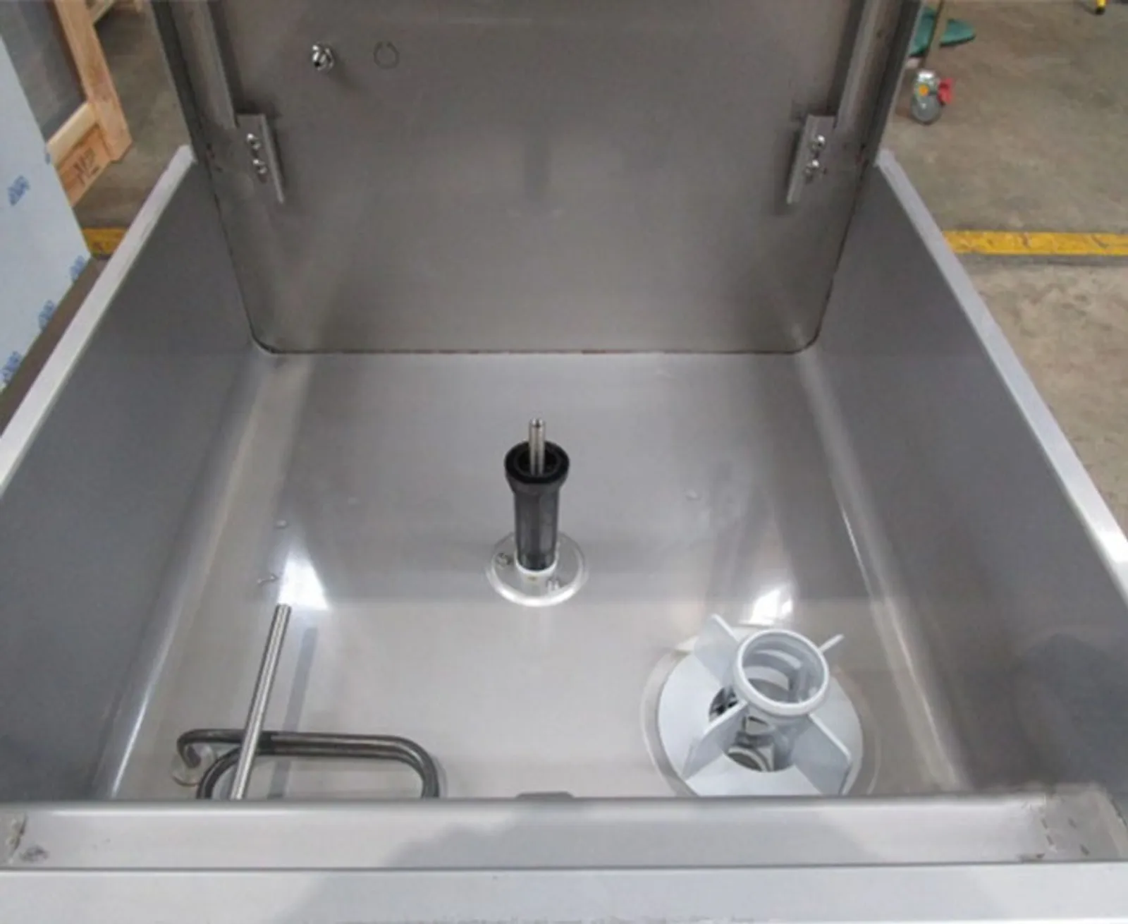 Washtech XM - Economy Passthrough Dishwasher - 450mm Rack - Clearance