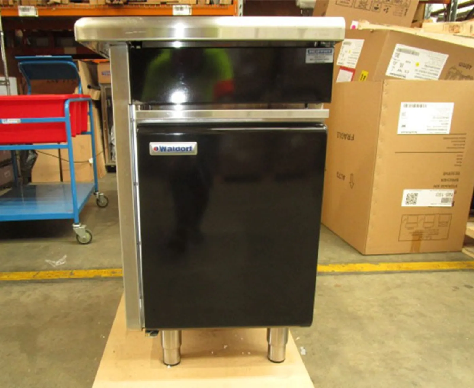 WALDORF BOLD BTLB8550-CD 550MM BENCH TOP LOW BACK VERSION - CABINET BASE WITH FIXED FRONT Panel - Clearance