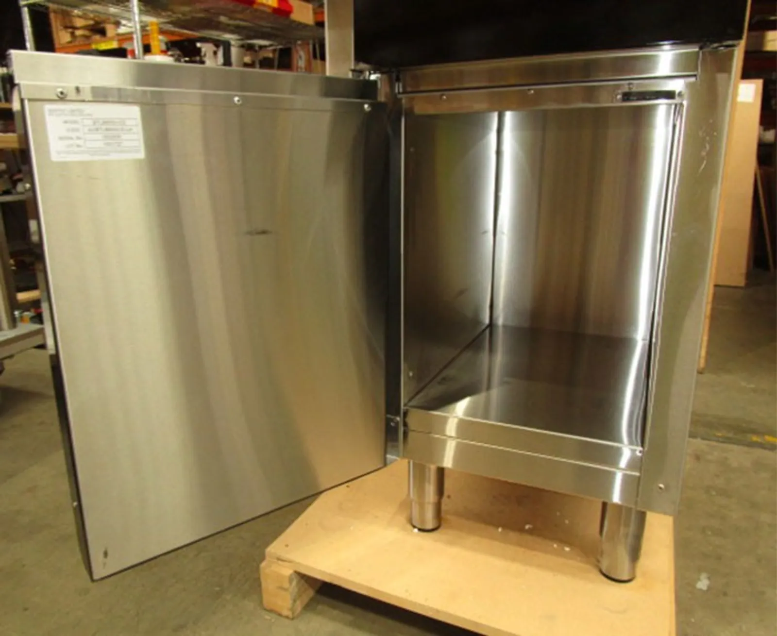 WALDORF BOLD BTLB8550-CD 550MM BENCH TOP LOW BACK VERSION - CABINET BASE WITH FIXED FRONT Panel - Clearance