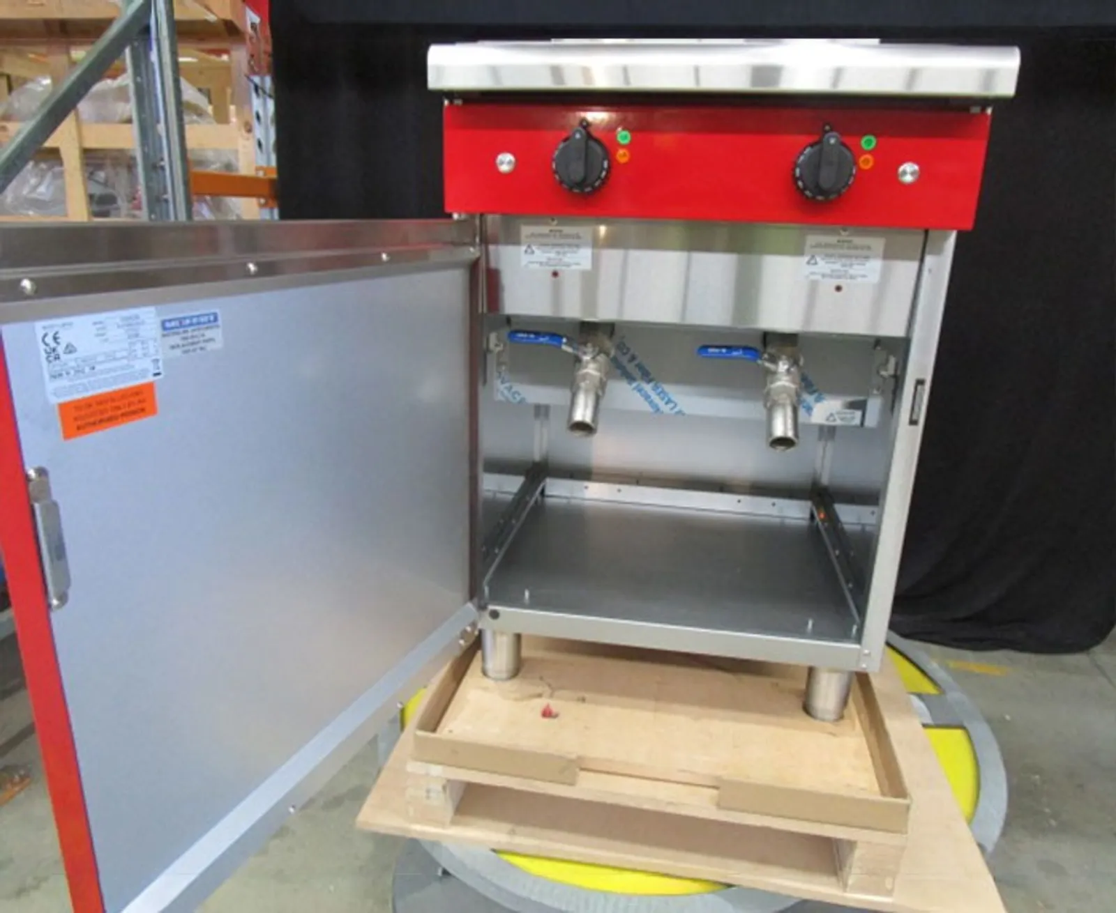 Waldorf Bold FNB8235E - 600mm Twin Pan Electric Fryer - Clearance