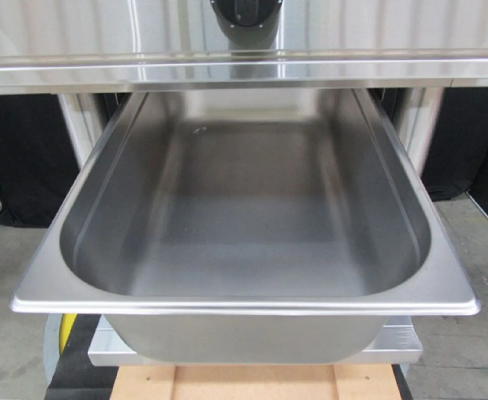 Waldorf 800 Series CH8600ED-LS - 600mm Electric Chargrill - Leg Stand - Clearance