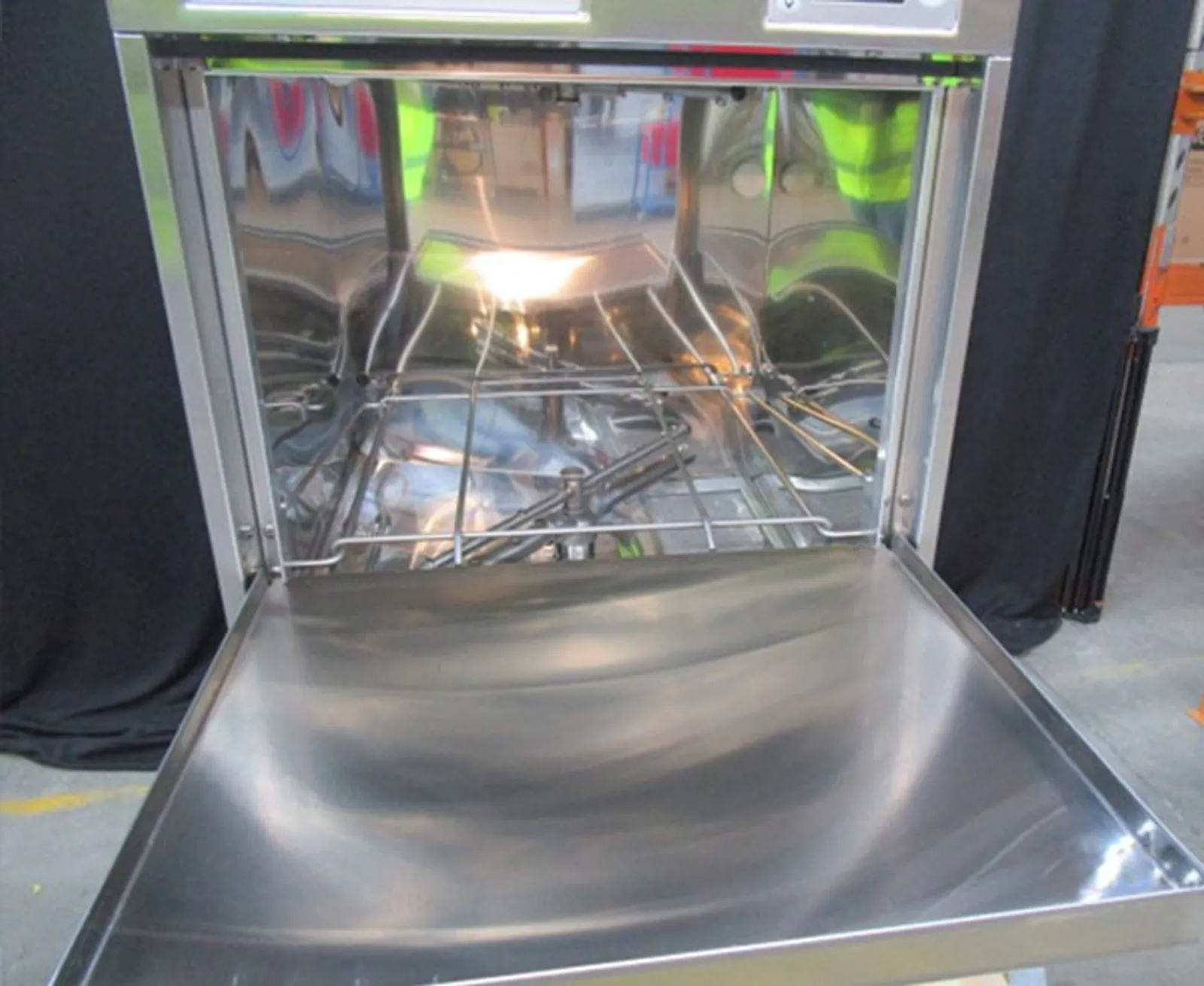 Washtech GL - Premium Fully Insulated Undercounter Glasswasher / Dishwasher - 450mm Rack - Clearance